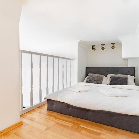 Апартаменти Amazing Flat Amazing Location Варшава Екстер'єр фото